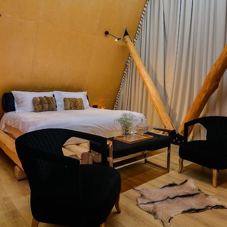3 Hills Boutique - The Ranch Experience Hotel Trilofos Bagian luar foto