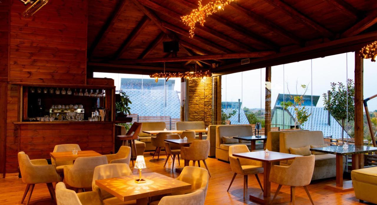 3 Hills Boutique - The Ranch Experience Hotel Trilofos Bagian luar foto