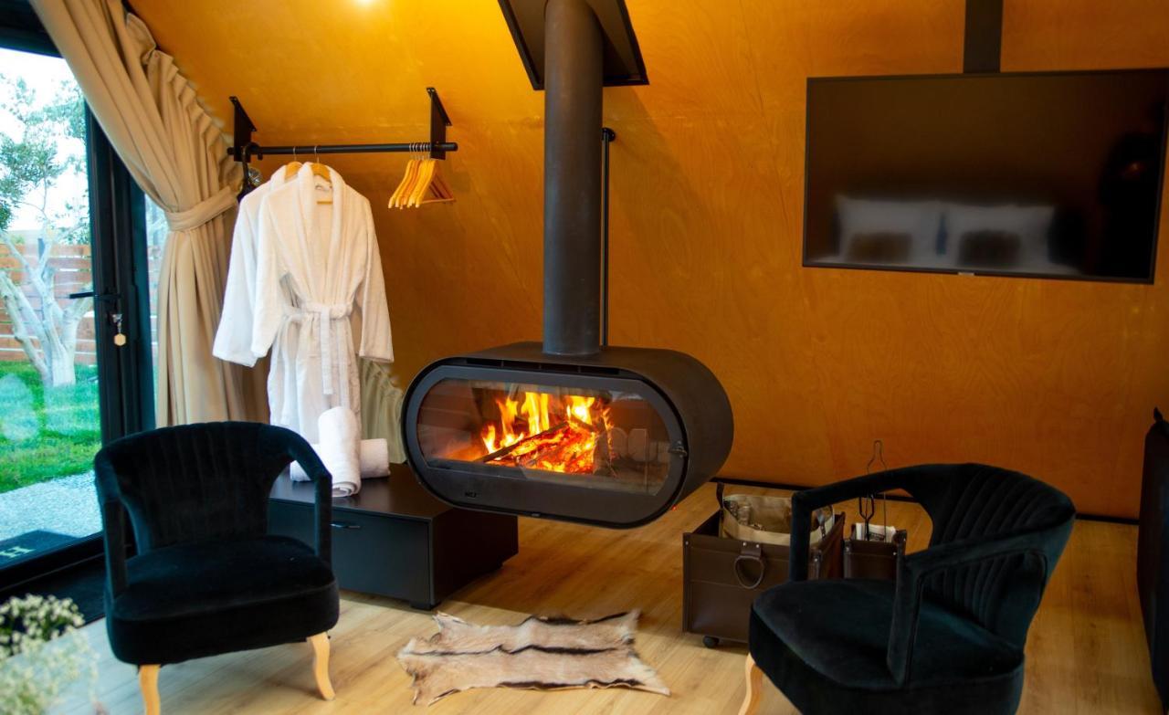 3 Hills Boutique - The Ranch Experience Hotel Trilofos Bagian luar foto