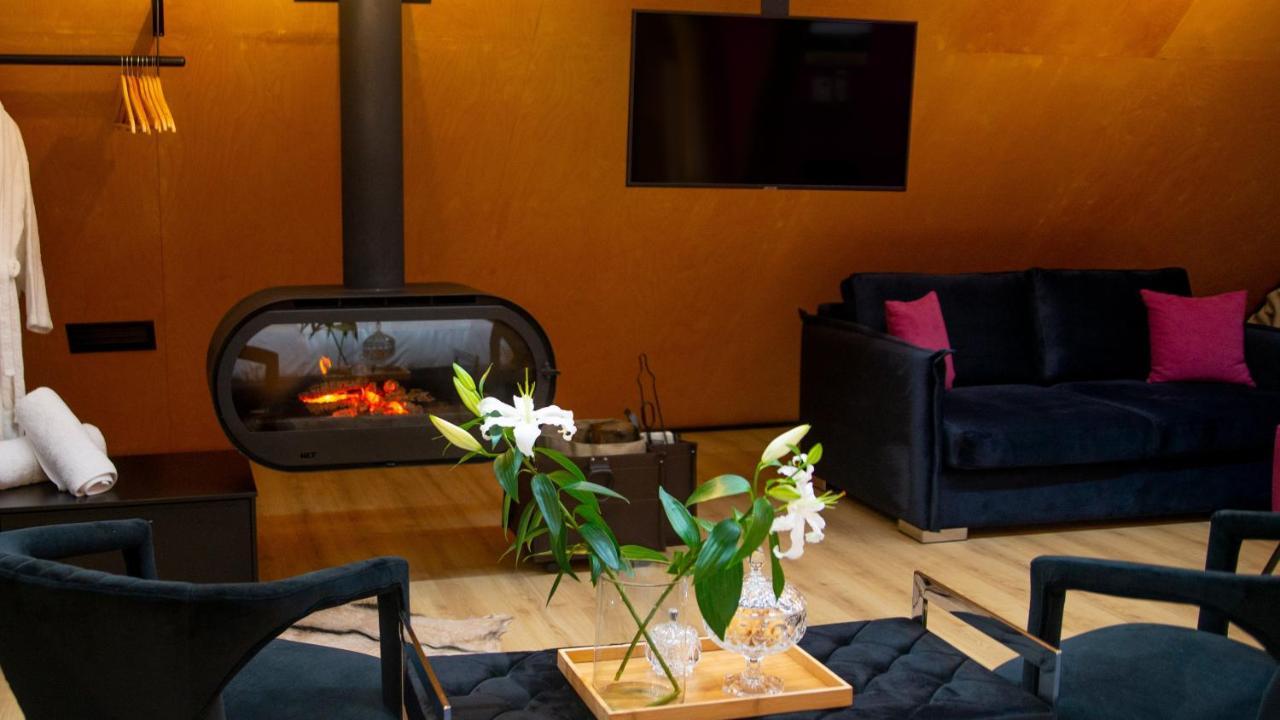 3 Hills Boutique - The Ranch Experience Hotel Trilofos Bagian luar foto