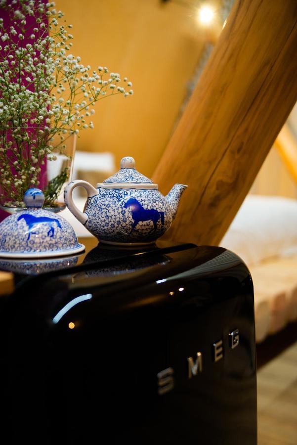 3 Hills Boutique - The Ranch Experience Hotel Trilofos Bagian luar foto