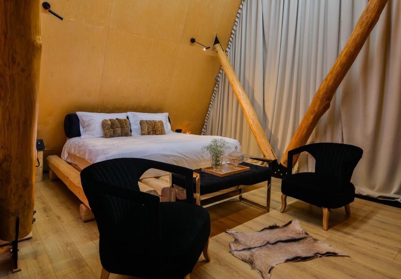3 Hills Boutique - The Ranch Experience Hotel Trilofos Bagian luar foto